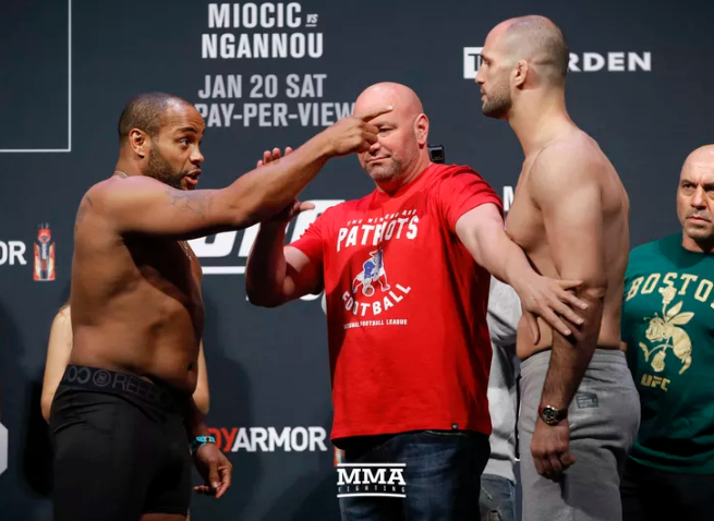 VIDEO. UFC 220-Cântarul oficial: Miocic vs Ngannou și Cormier vs Oezdemir 