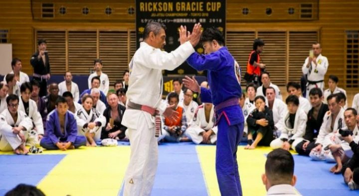 Urmăriți seminarul de 1 oră susținut de legendarul Rickson Gracie în Tokyo (2018)