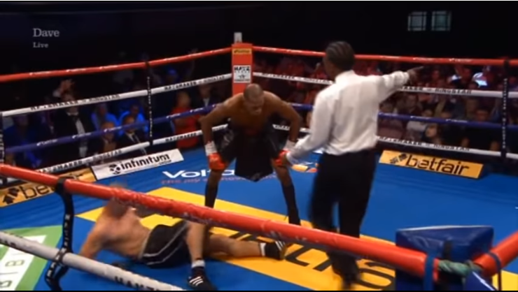 Fenomenalul Michael 'Venom' Page își continuă ascensiunea și în BOX cu un KO în Runda II! (VIDEO)