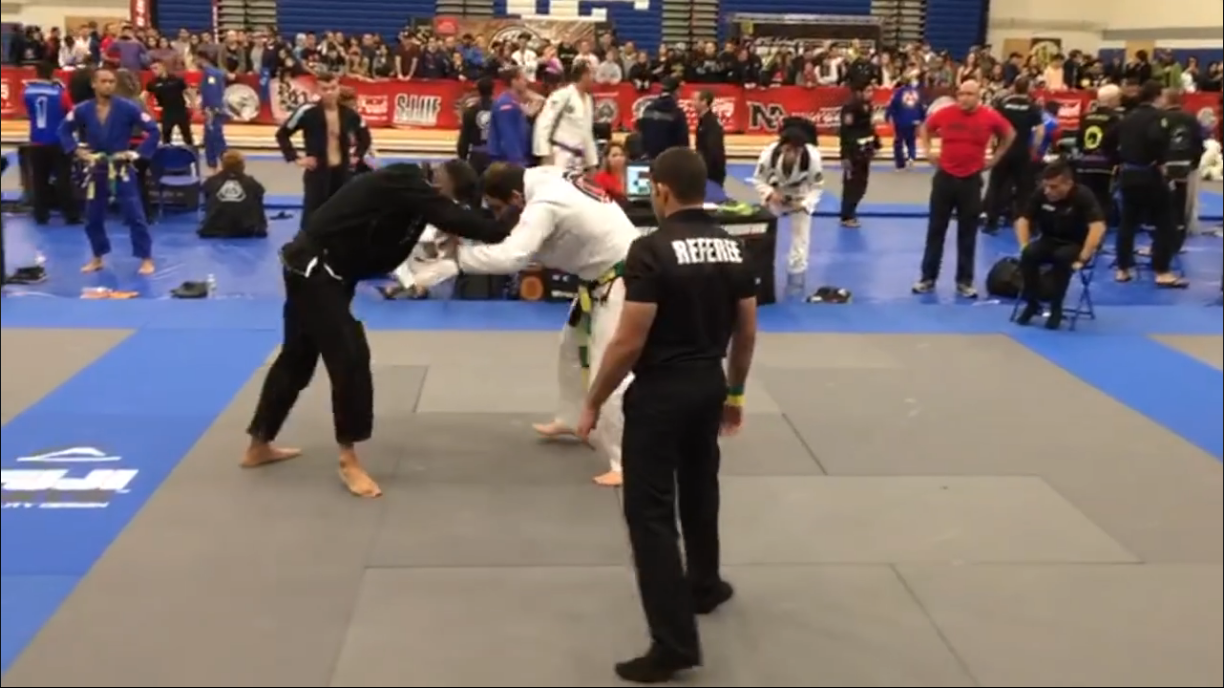 RECORD: Luptă de BJJ terminată în 4 secunde! (VIDEO)