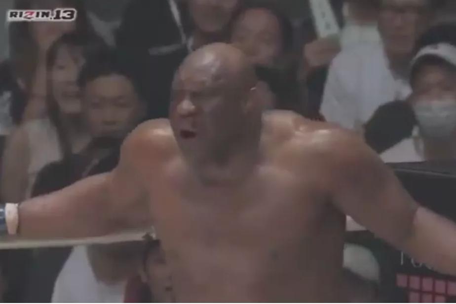 VIDEO. Bob Sapp a revenit în MMA! Prima sa victorie după mai bine de 8 ani!