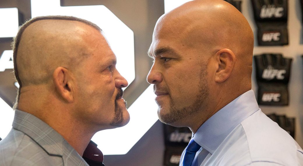 VIDEO. Cum arată un antrenament deschis al lui Chuck Liddell. Tito Ortiz a început să îl îngâne de față cu presa!